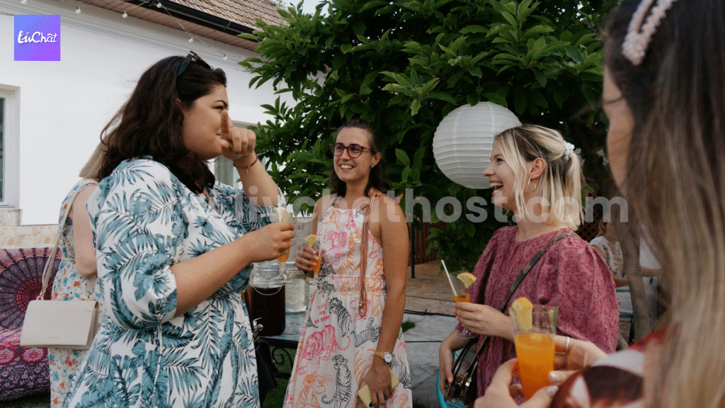 Why Audiences’ Trust is Important for LivChat Hosts